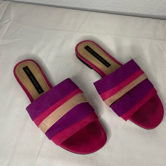 Zara Shoes - Zara Trafaluc suede sandals💕